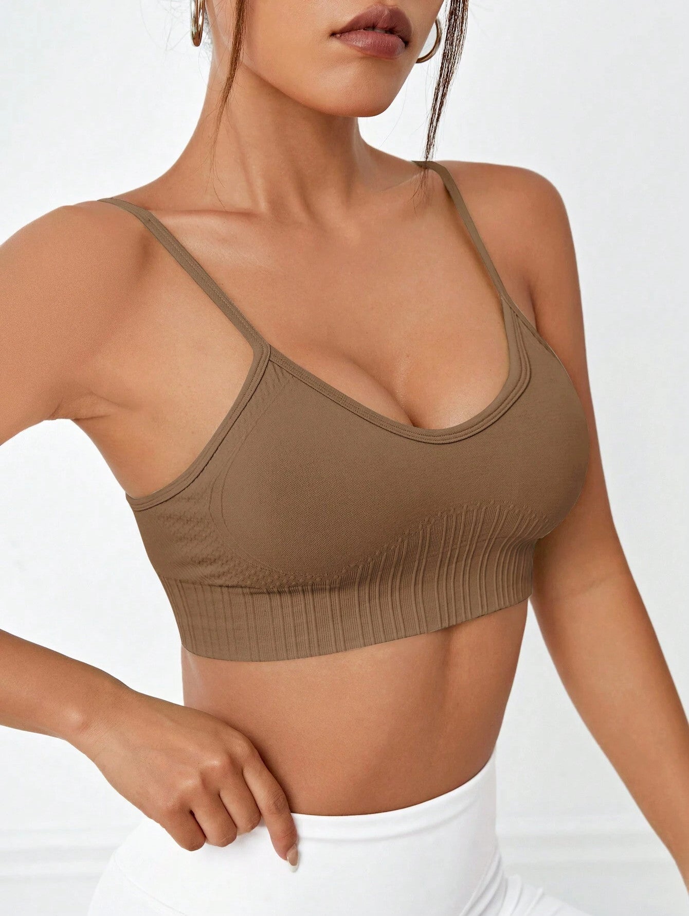 Soutien-gorge de sport sans coutures en tricot côtelé à dos nageur