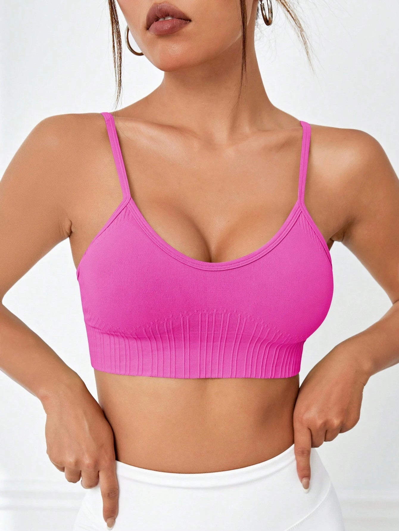 Soutien-gorge de sport sans coutures en tricot côtelé à dos nageur