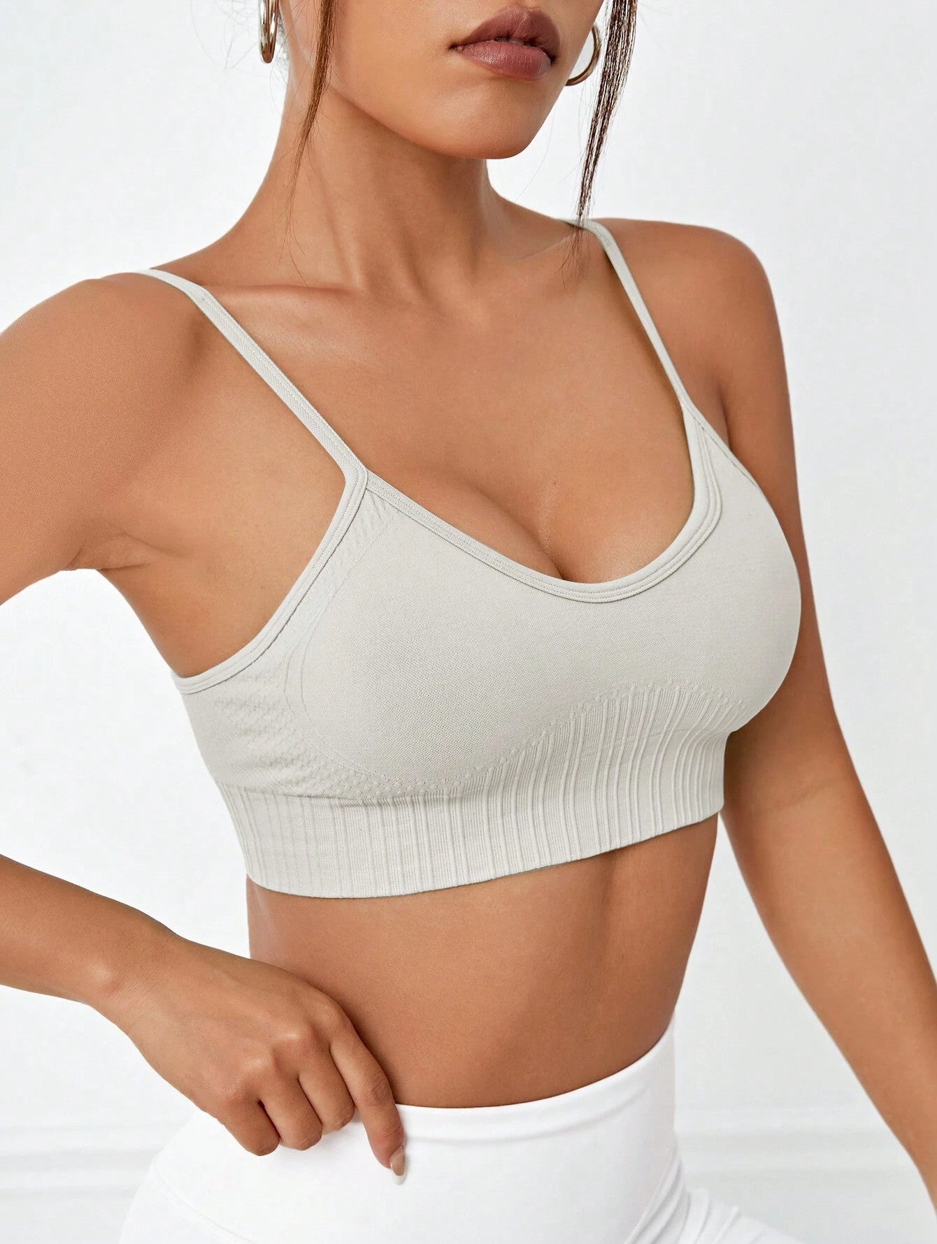 Soutien-gorge de sport sans coutures en tricot côtelé à dos nageur