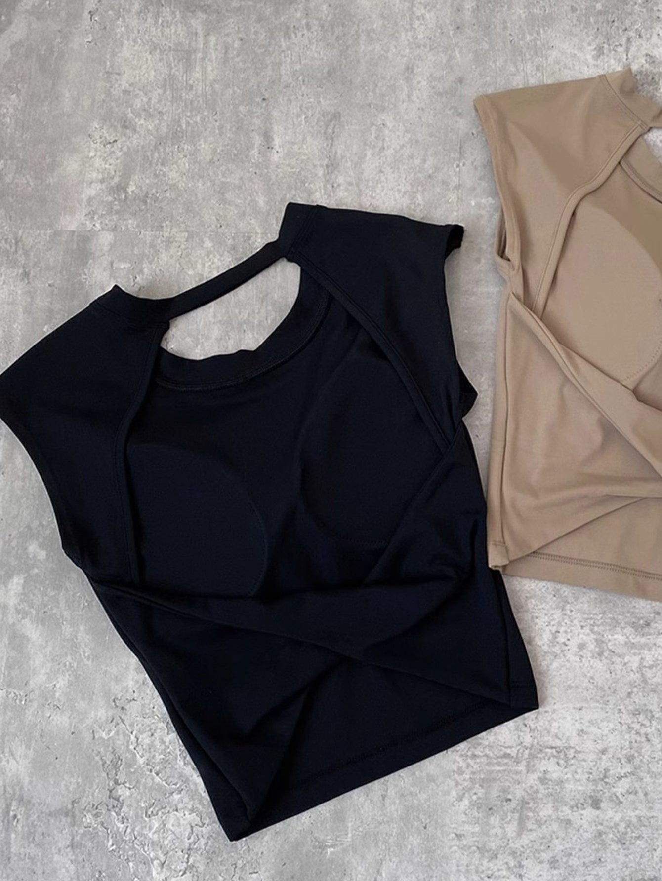 Cut-Out Open Back Sports Tank Top
