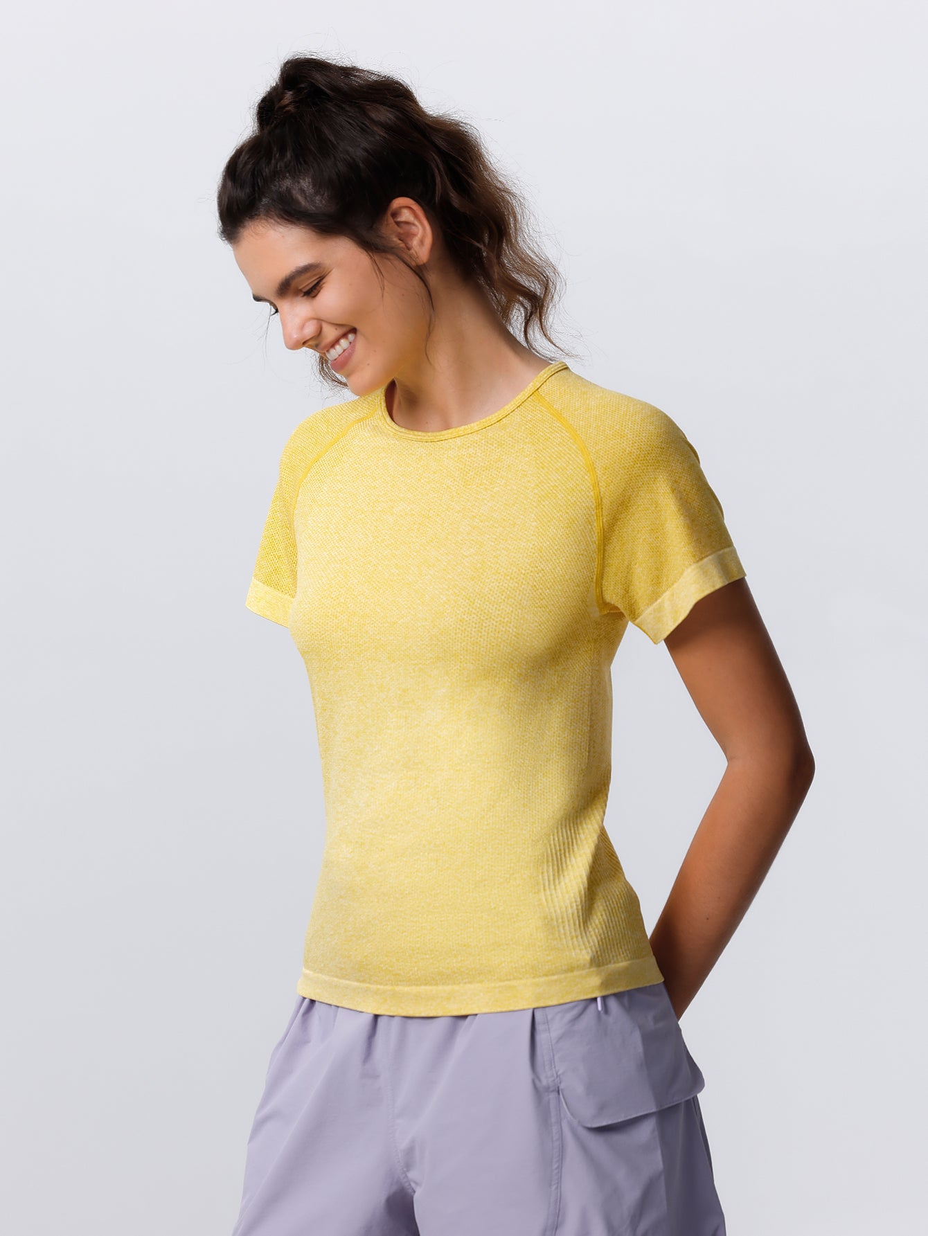 Soutien-gorge de sport sans coutures en tricot côtelé à dos nageur