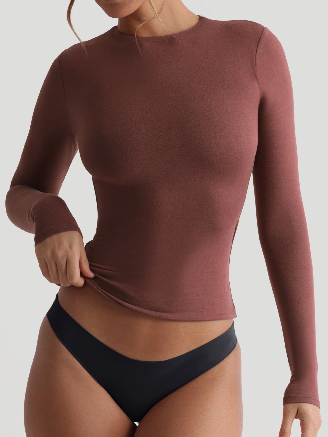Scented Ultra-Soft Seamless Long-Sleeve Top