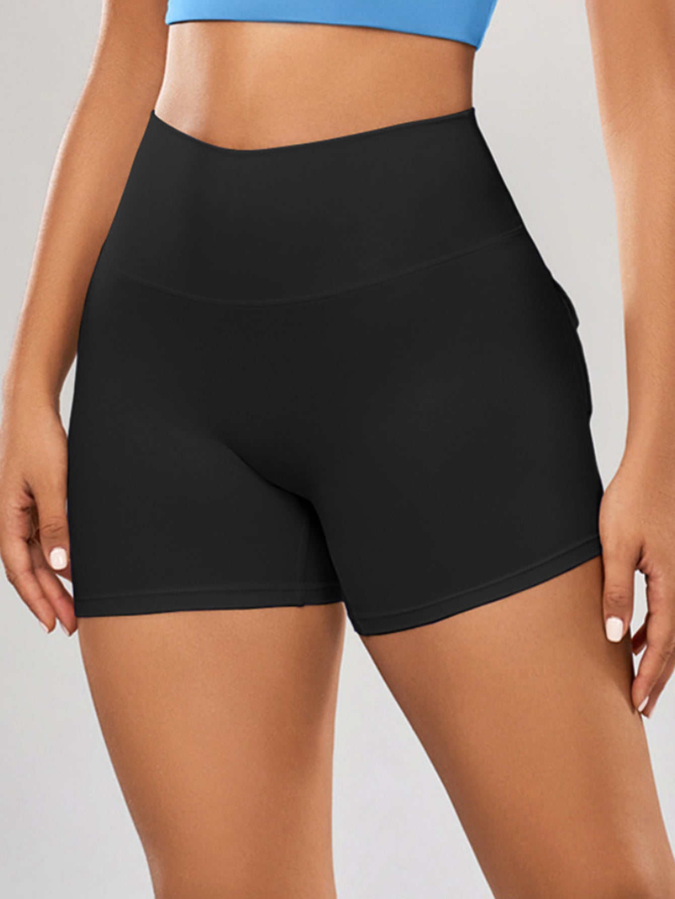 Pantalones cortos sin costuras perfumados que realzan los glúteos
