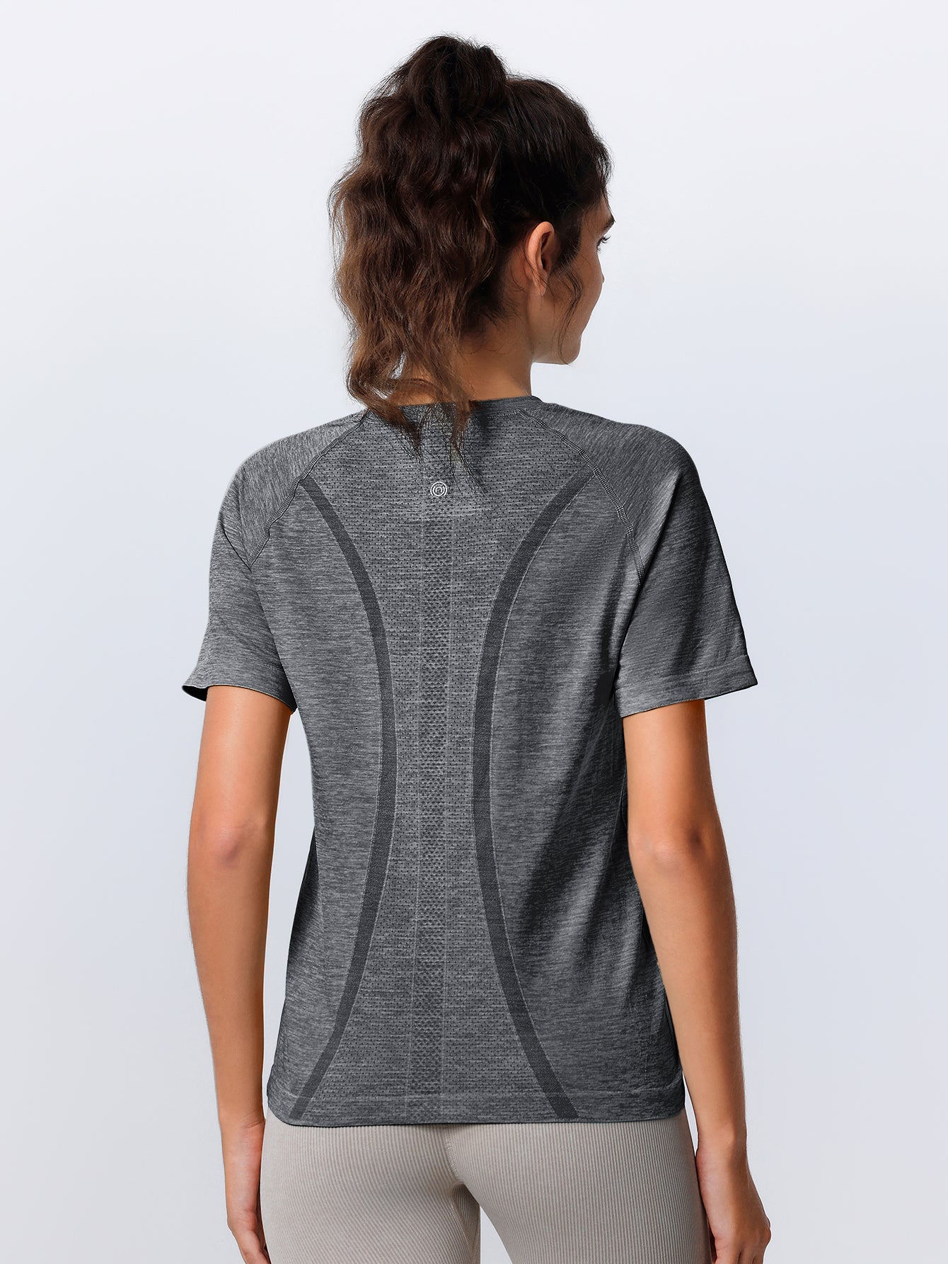 Soutien-gorge de sport sans coutures en tricot côtelé à dos nageur