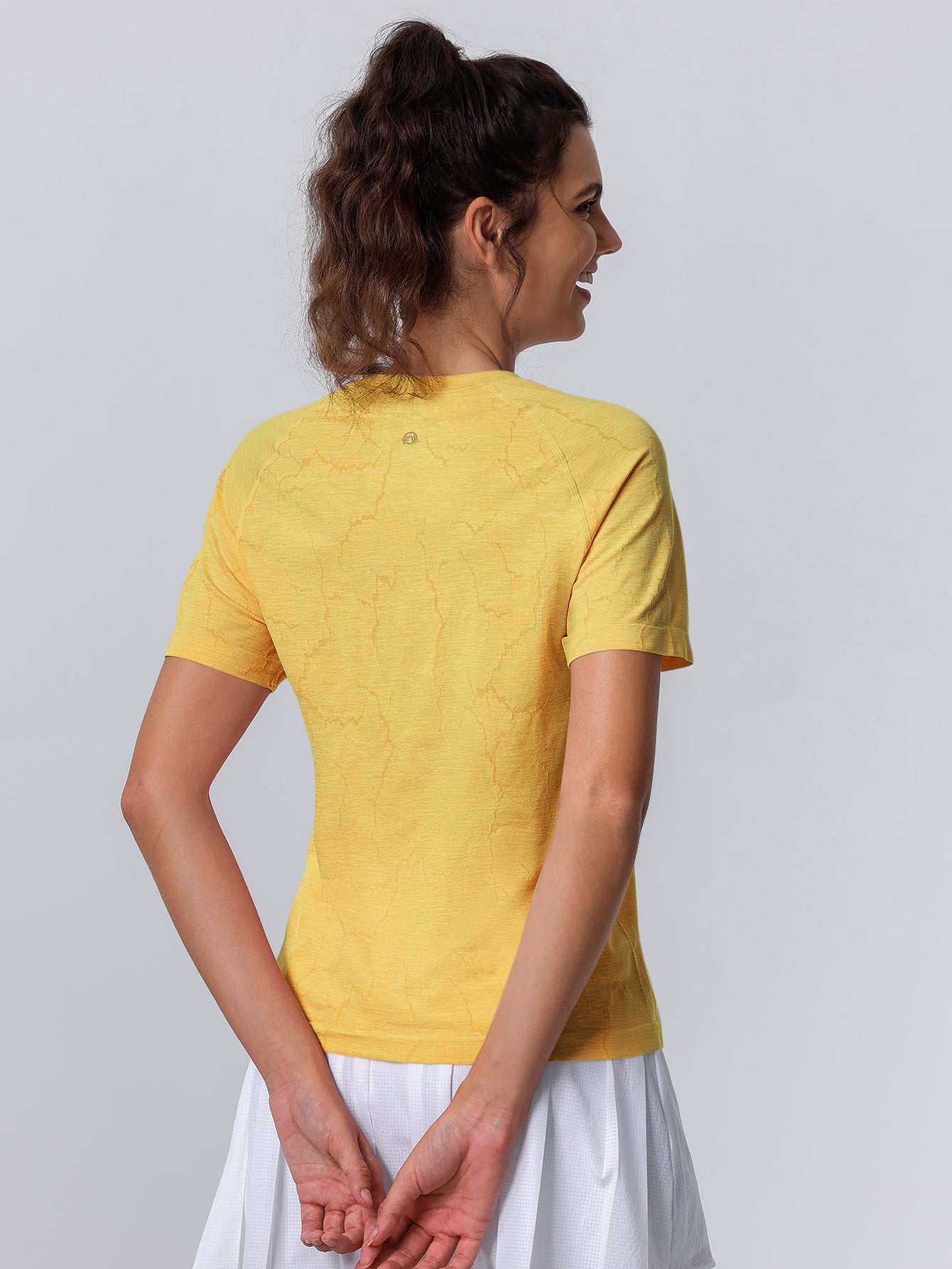 Soutien-gorge de sport sans coutures en tricot côtelé à dos nageur