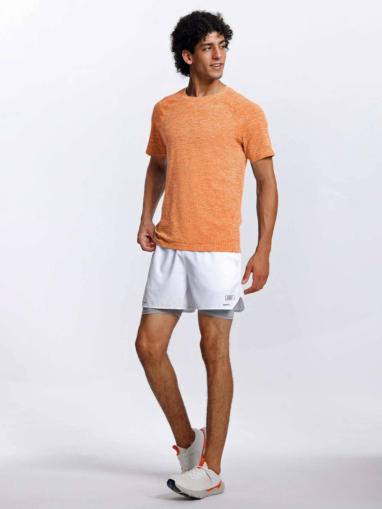 Soutien-gorge de sport sans coutures en tricot côtelé à dos nageur