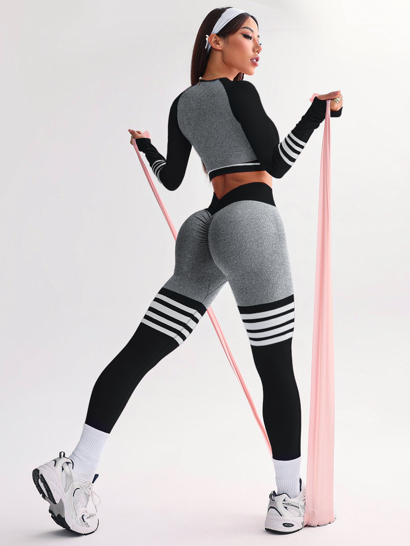 3 Piece Striped V-Back Leggings & Sports Bra & Thumb Hole Crop Top Set