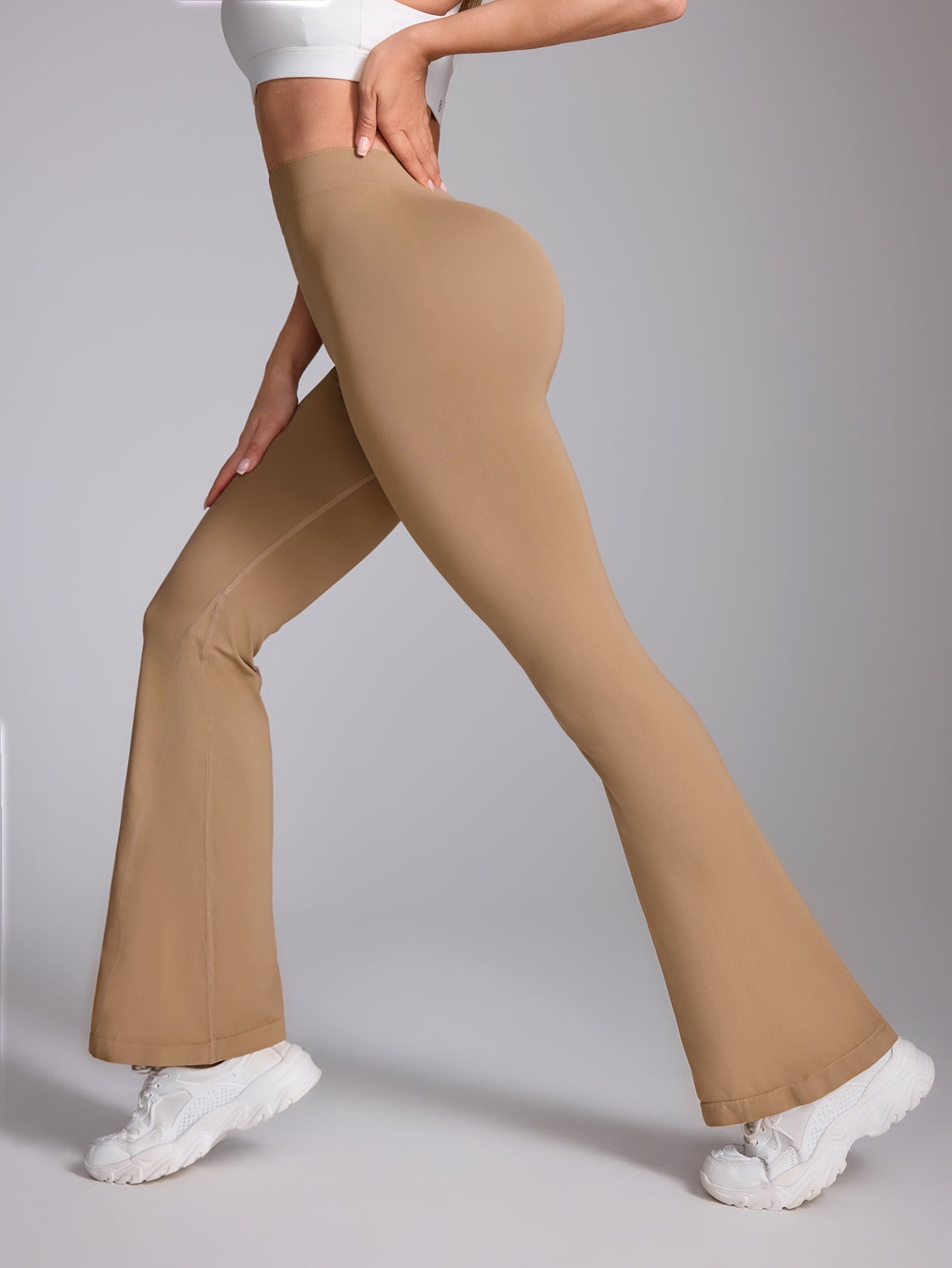 Women's V-Back Butt-Lifting Seamless Flare Pants
