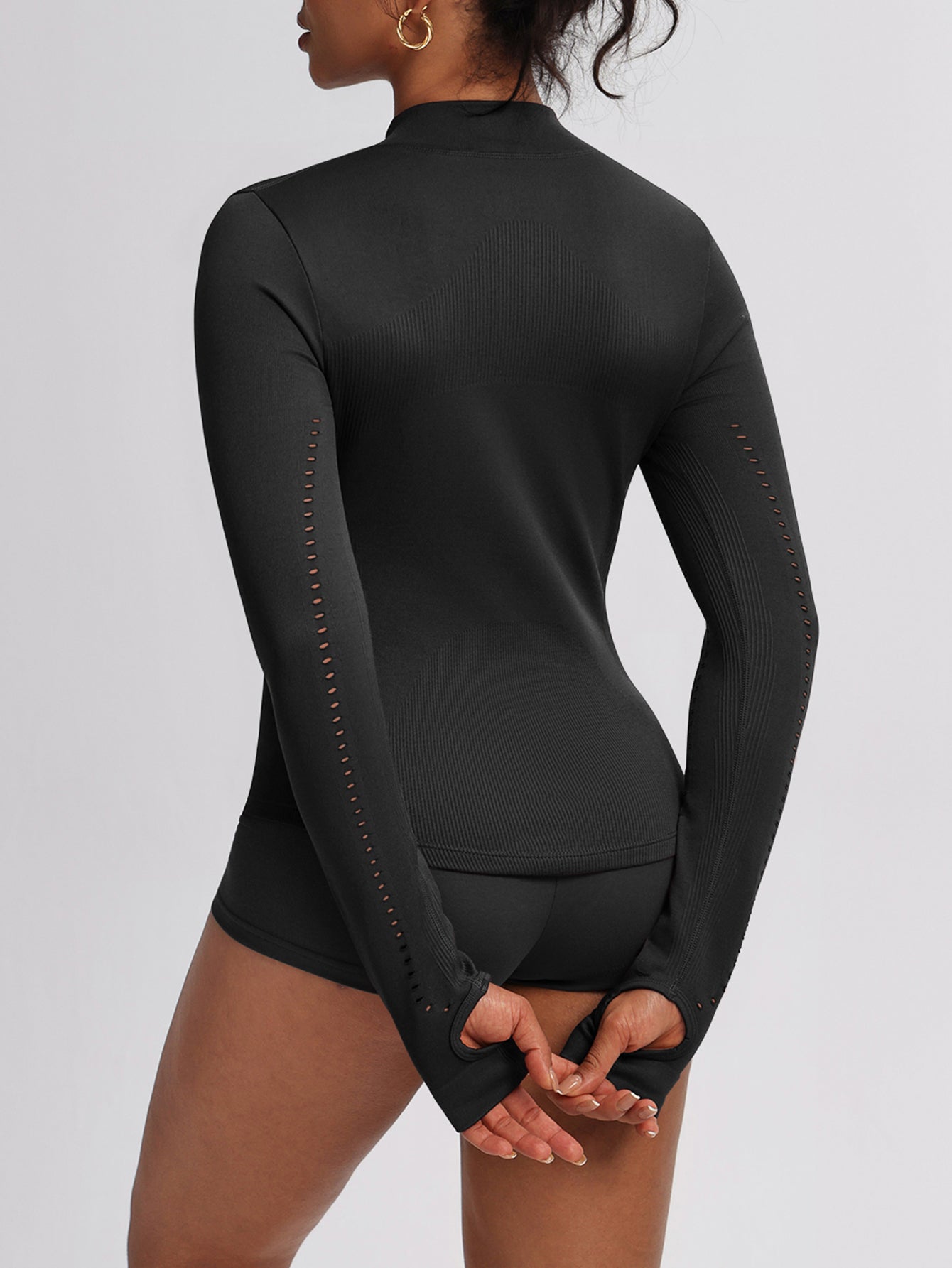 Women’s Seamless Zip-Up Sports Jacket with Thumb Holes & Textured Breathable Design