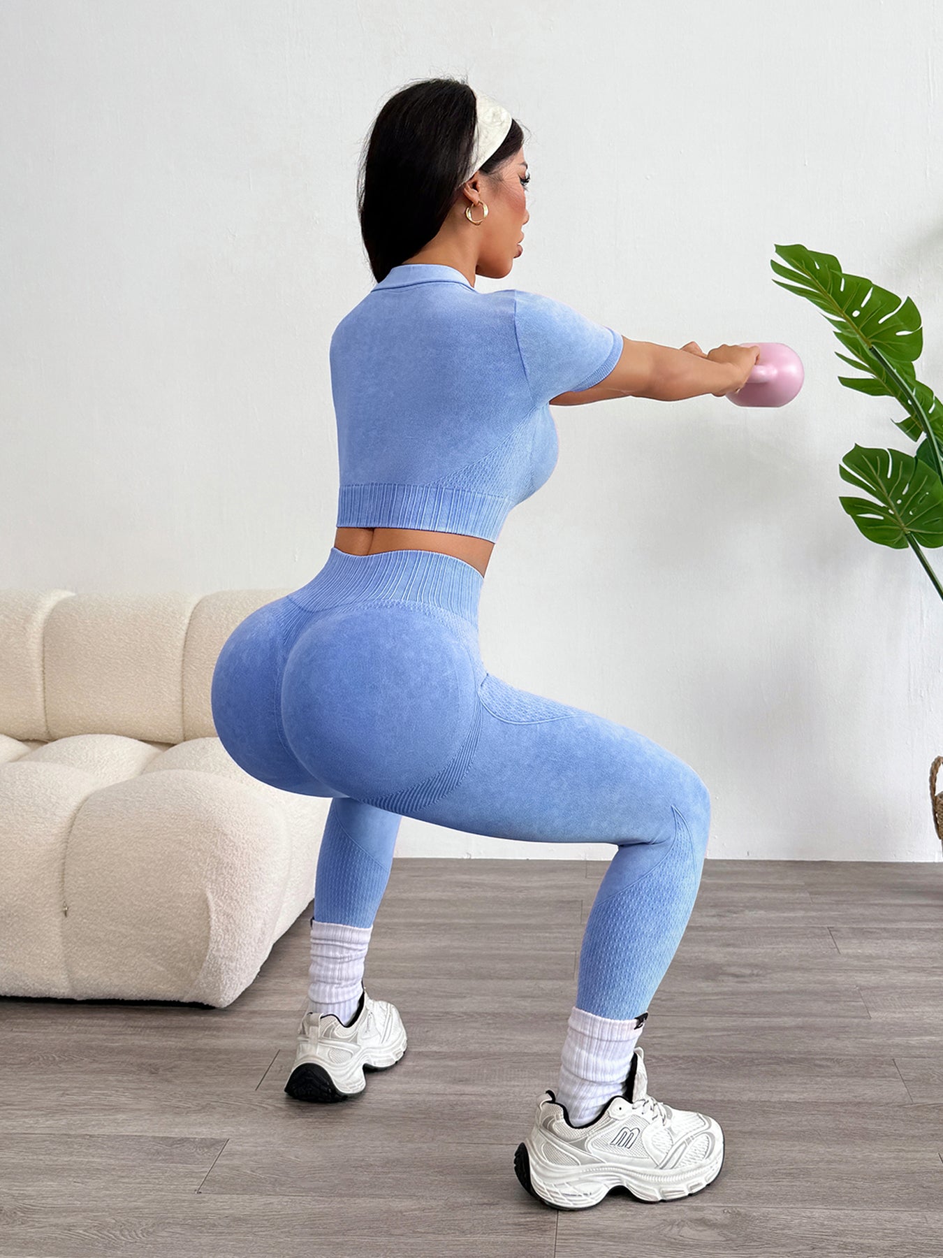 Women’s 2-Piece High Waist Workout Set – Acid Washed Butt-Lifting Leggings & Collared Crop Top