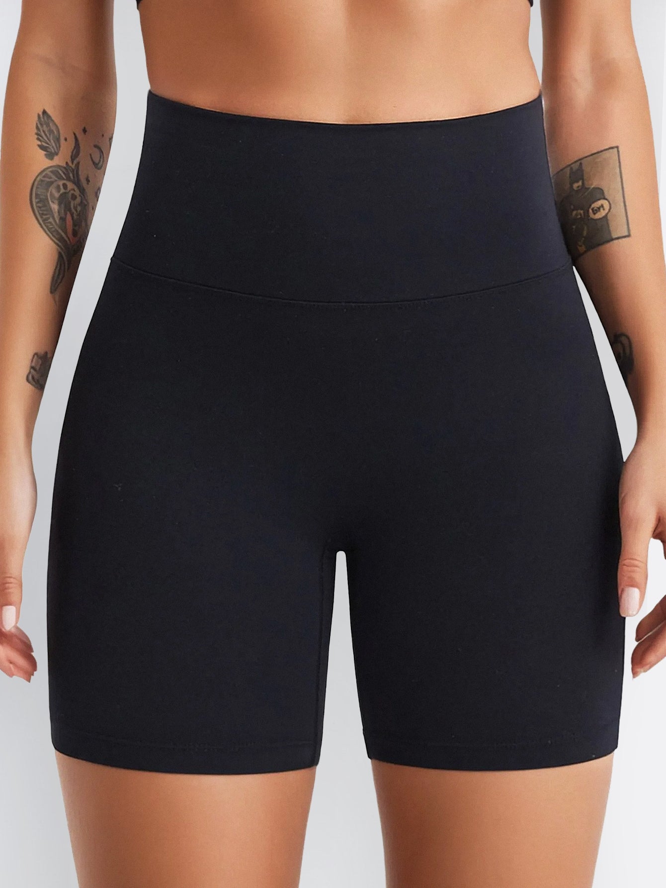 Pantalones cortos sin costuras perfumados que realzan los glúteos