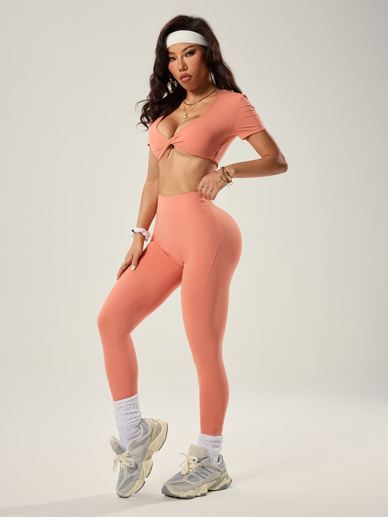 High Waist V-Back Scrunch Leggings