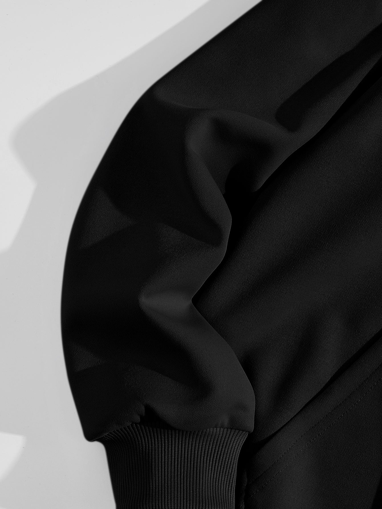 Women’s Pocket Zip-Up Hoodie