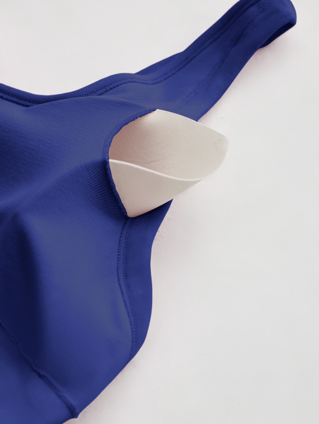 Combinaison côtelée froncée sans manches avec dos en V et sans coutures