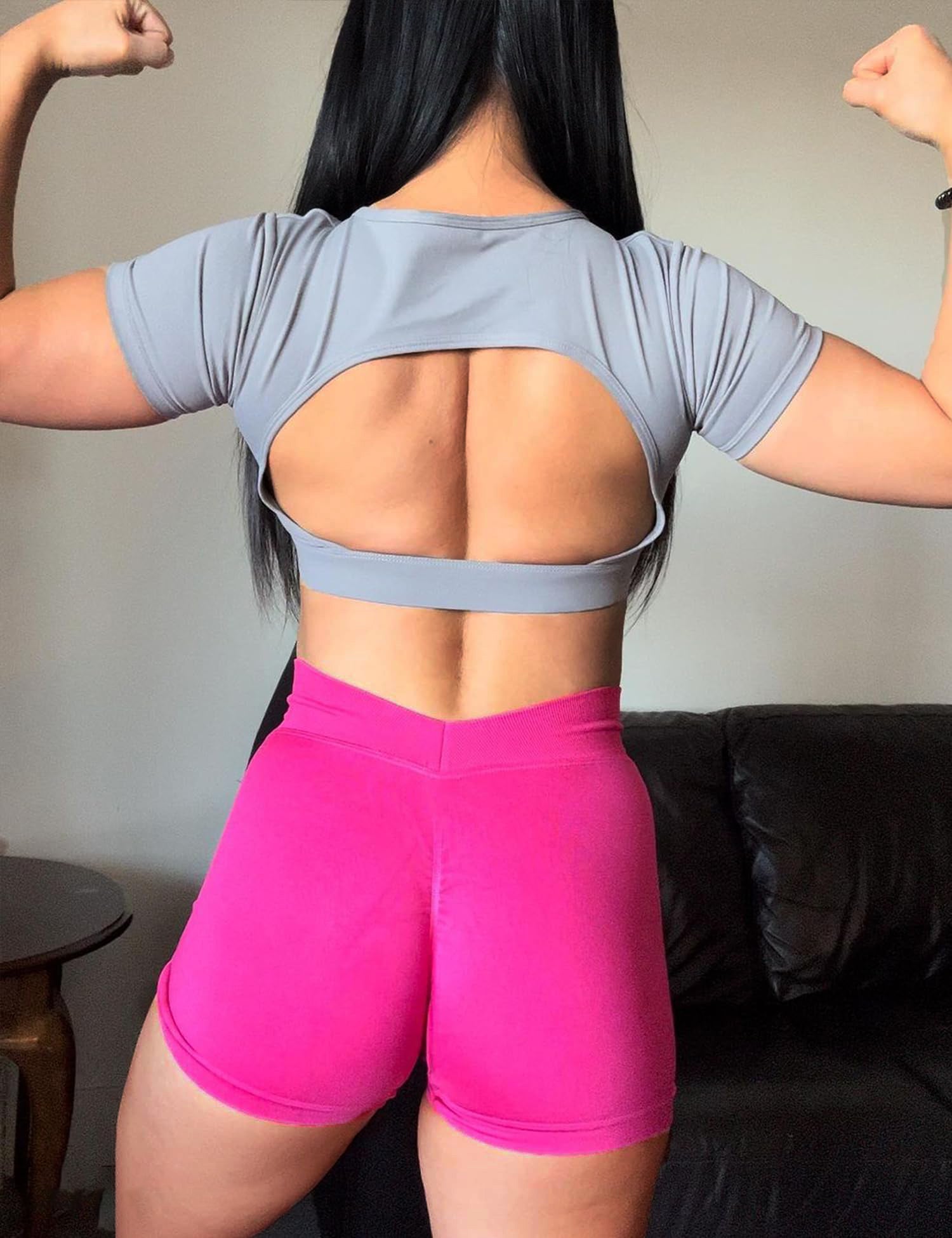 Pantalones cortos sin costuras con escote en V y perfumados