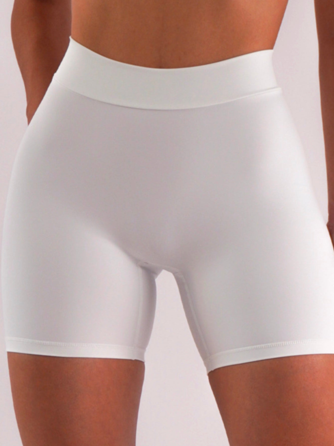 Pantalones cortos sin costuras con escote en V y perfumados