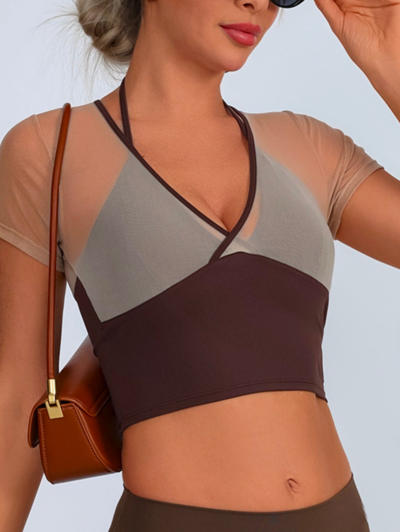 2-in-1 Halter Neck Mesh Short-Sleeve Sports Bra