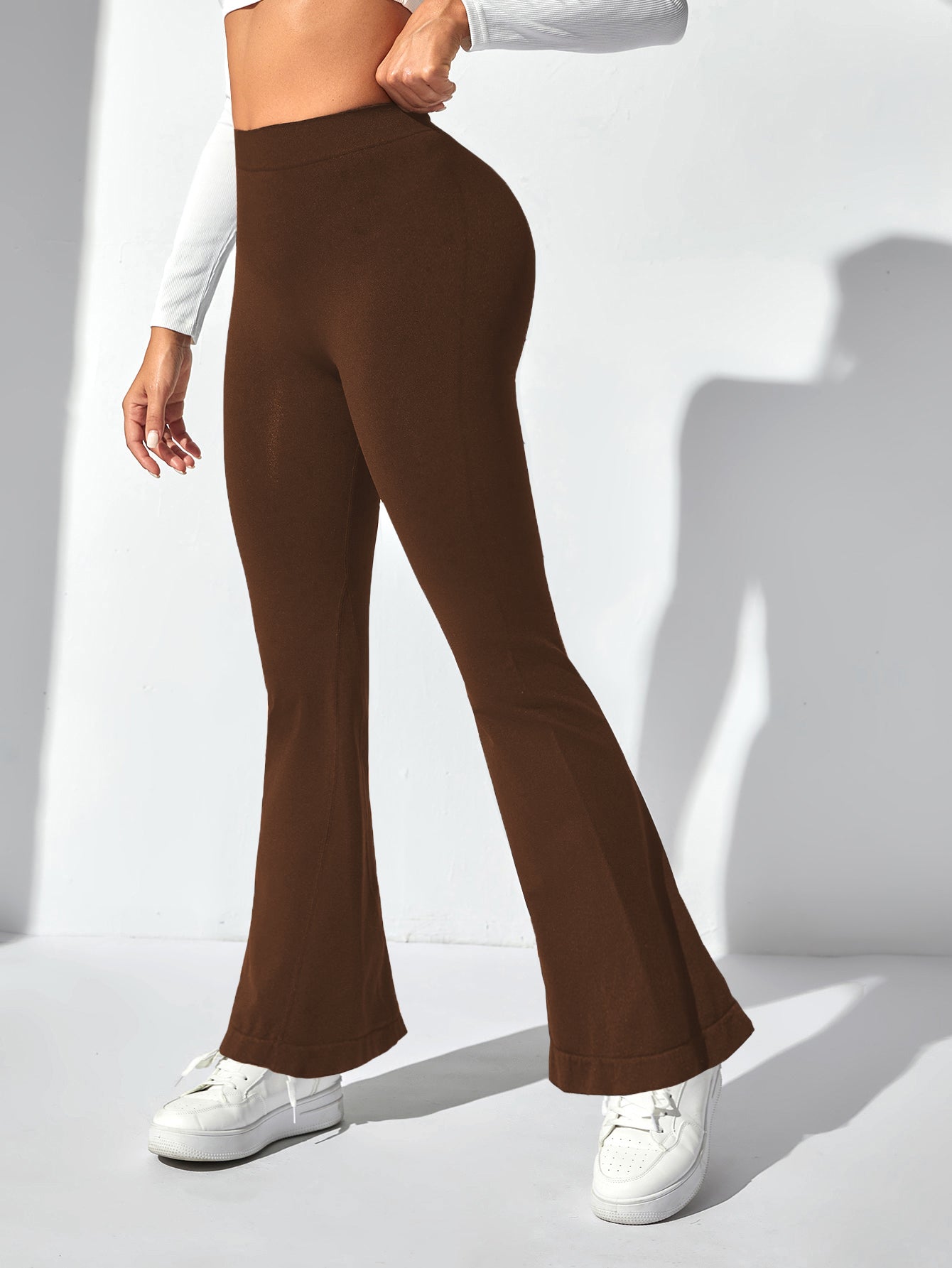 Women's V-Back Butt-Lifting Seamless Flare Pants