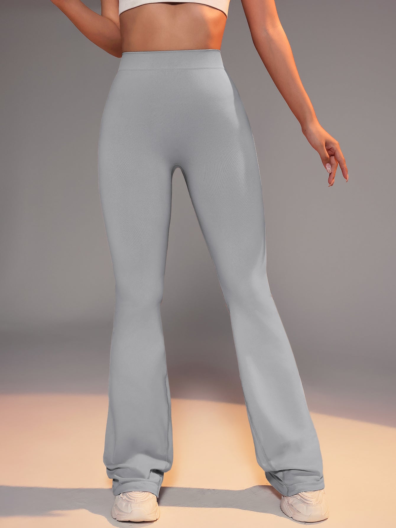 Women's V-Back Butt-Lifting Seamless Flare Pants