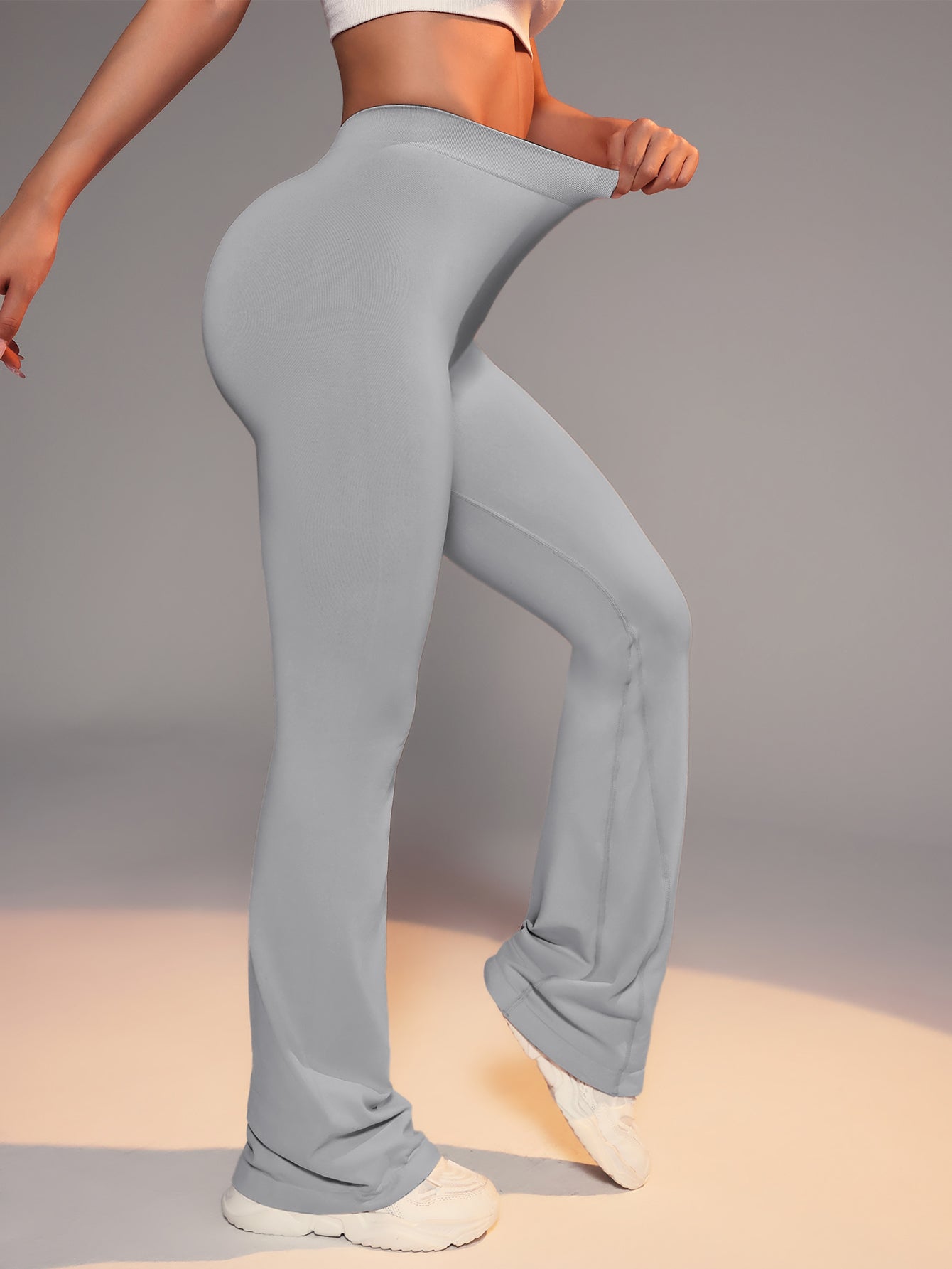 Women's V-Back Butt-Lifting Seamless Flare Pants