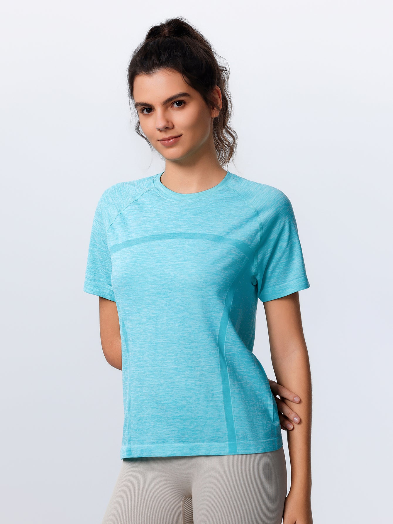 Soutien-gorge de sport sans coutures en tricot côtelé à dos nageur