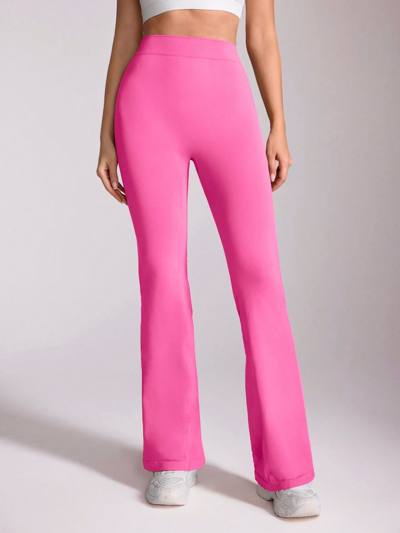 Tummy Control V-Back Scrunch Flare Pants