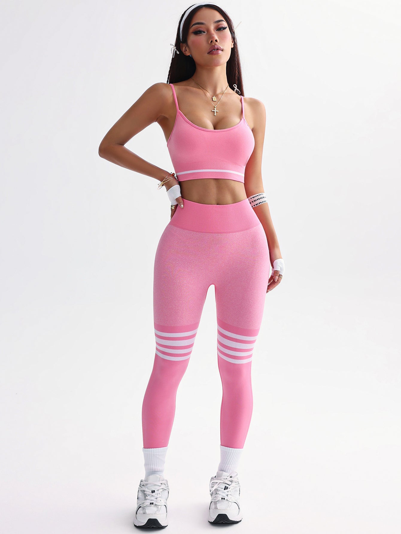 3 Piece Striped V-Back Leggings & Sports Bra & Thumb Hole Crop Top Set