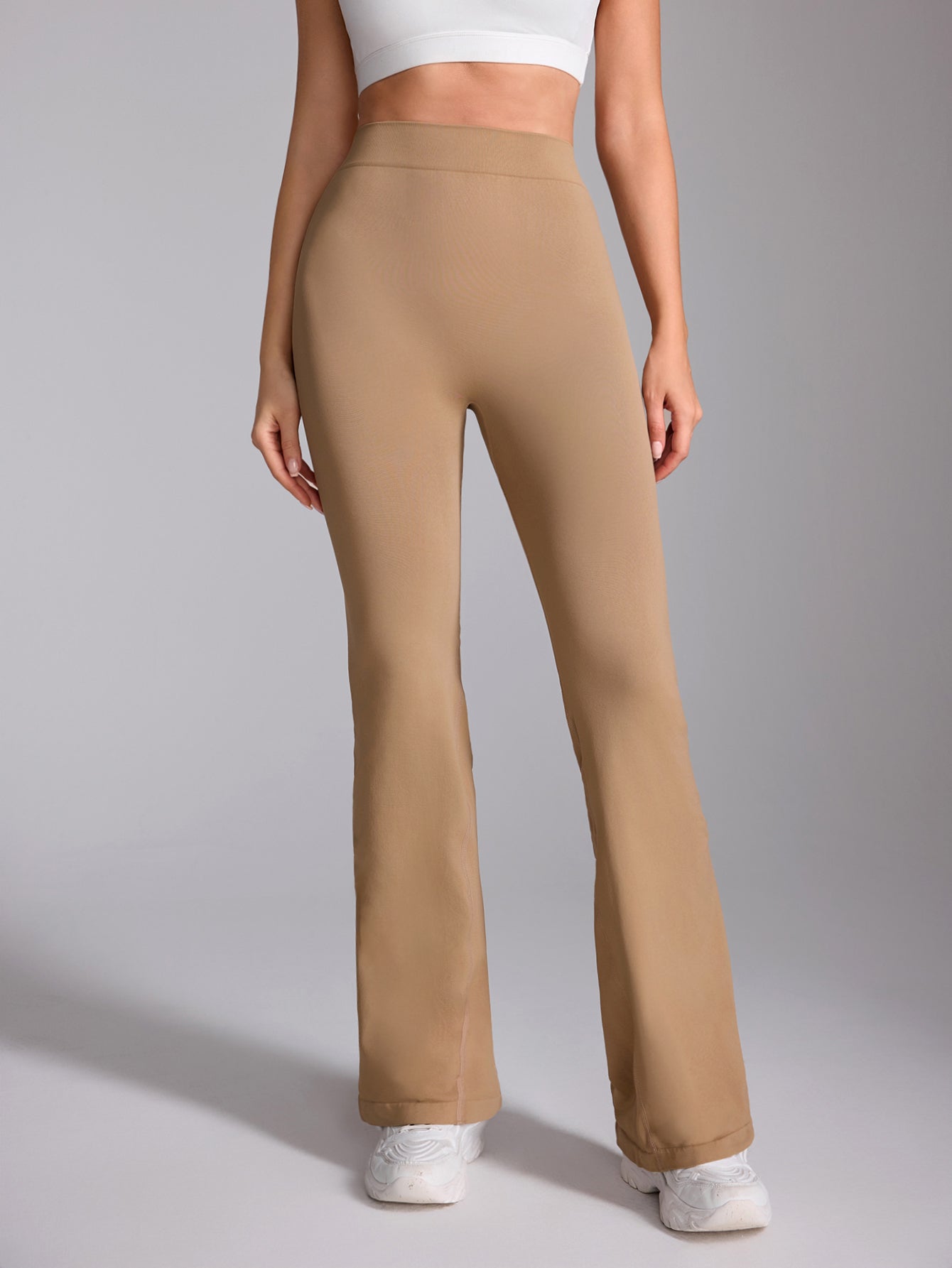 Women's V-Back Butt-Lifting Seamless Flare Pants