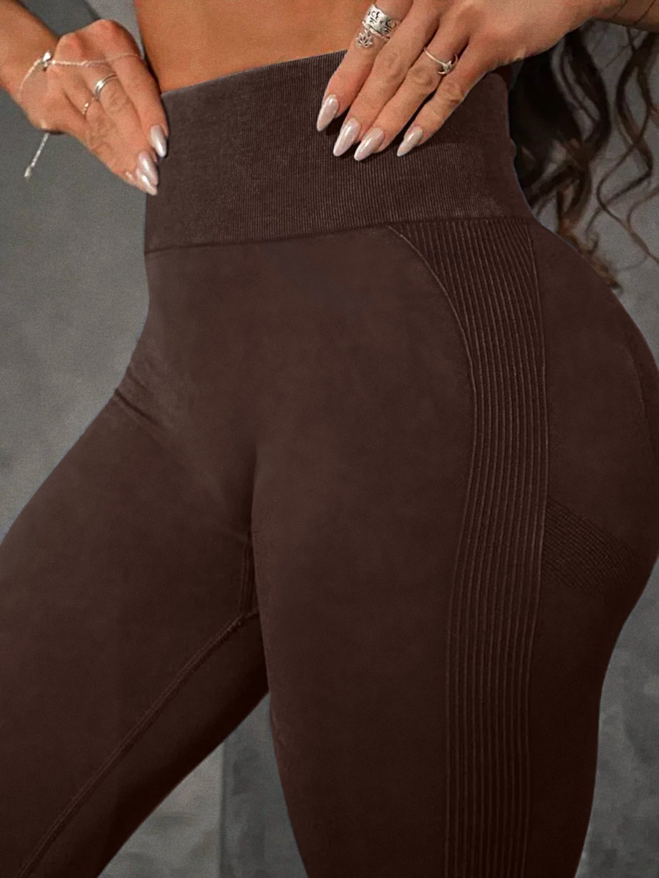 High Waist Side-Ribbed Smile Line Contour Leggings