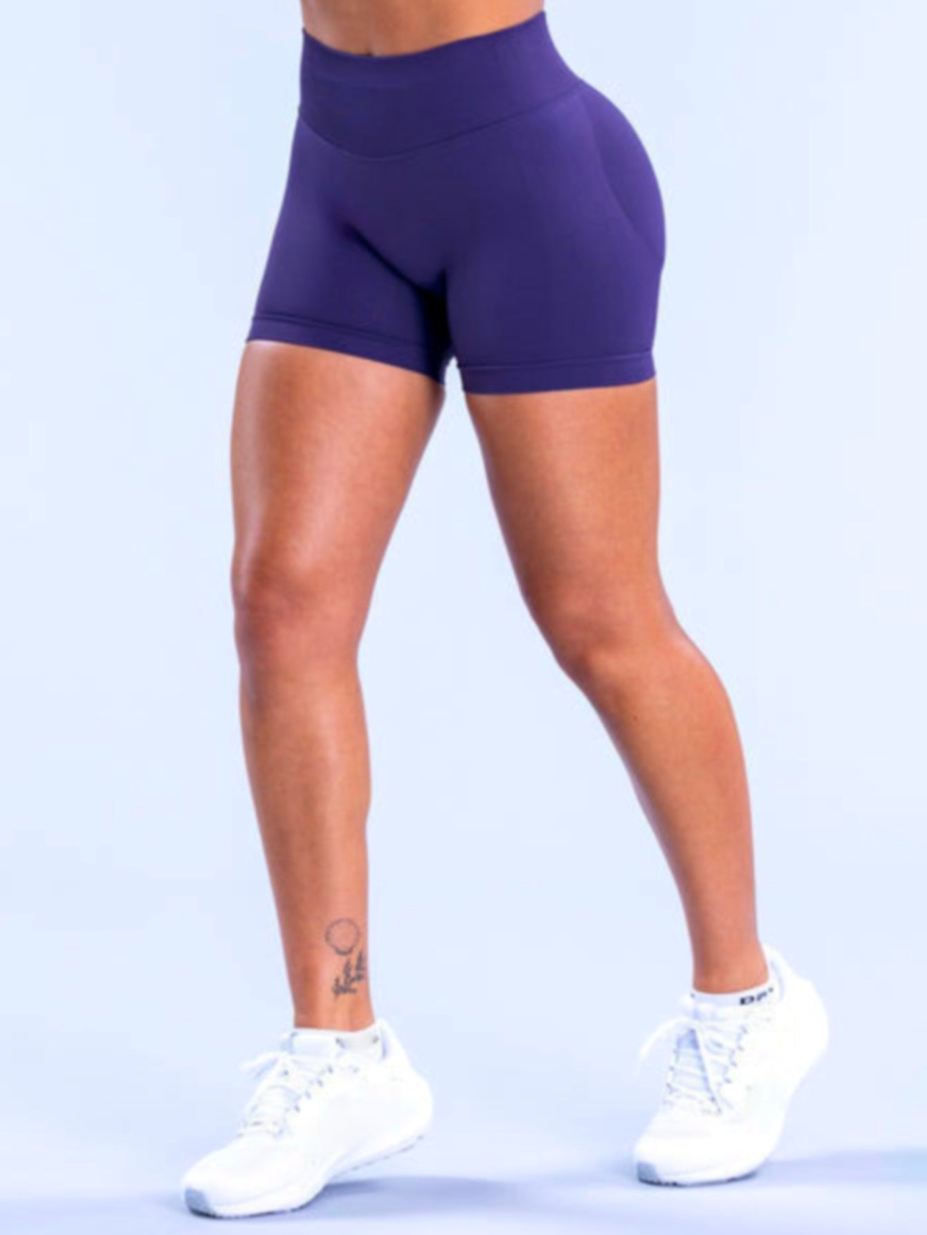 Pantalones cortos sin costuras perfumados que realzan los glúteos 