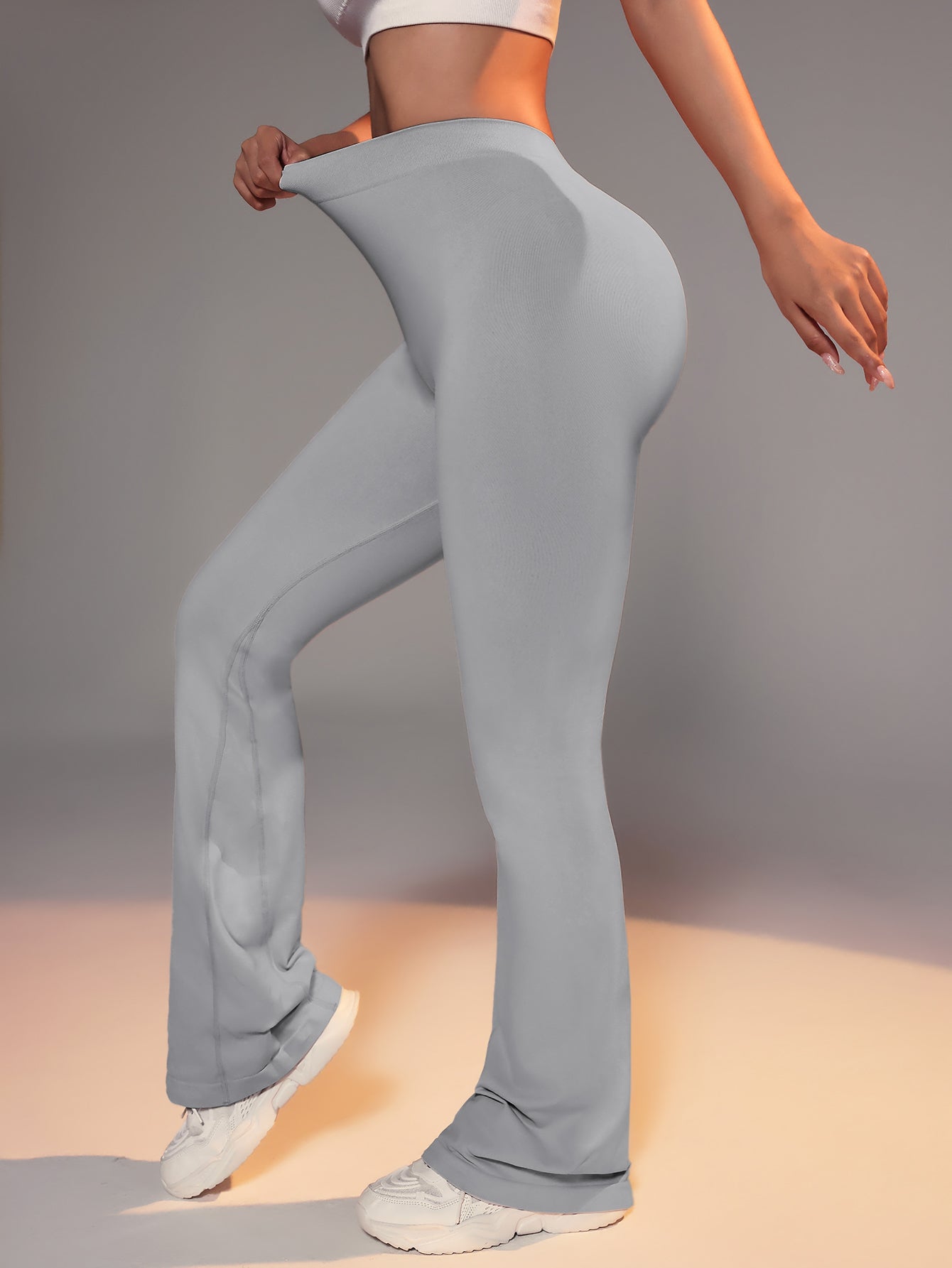 Women's V-Back Butt-Lifting Seamless Flare Pants