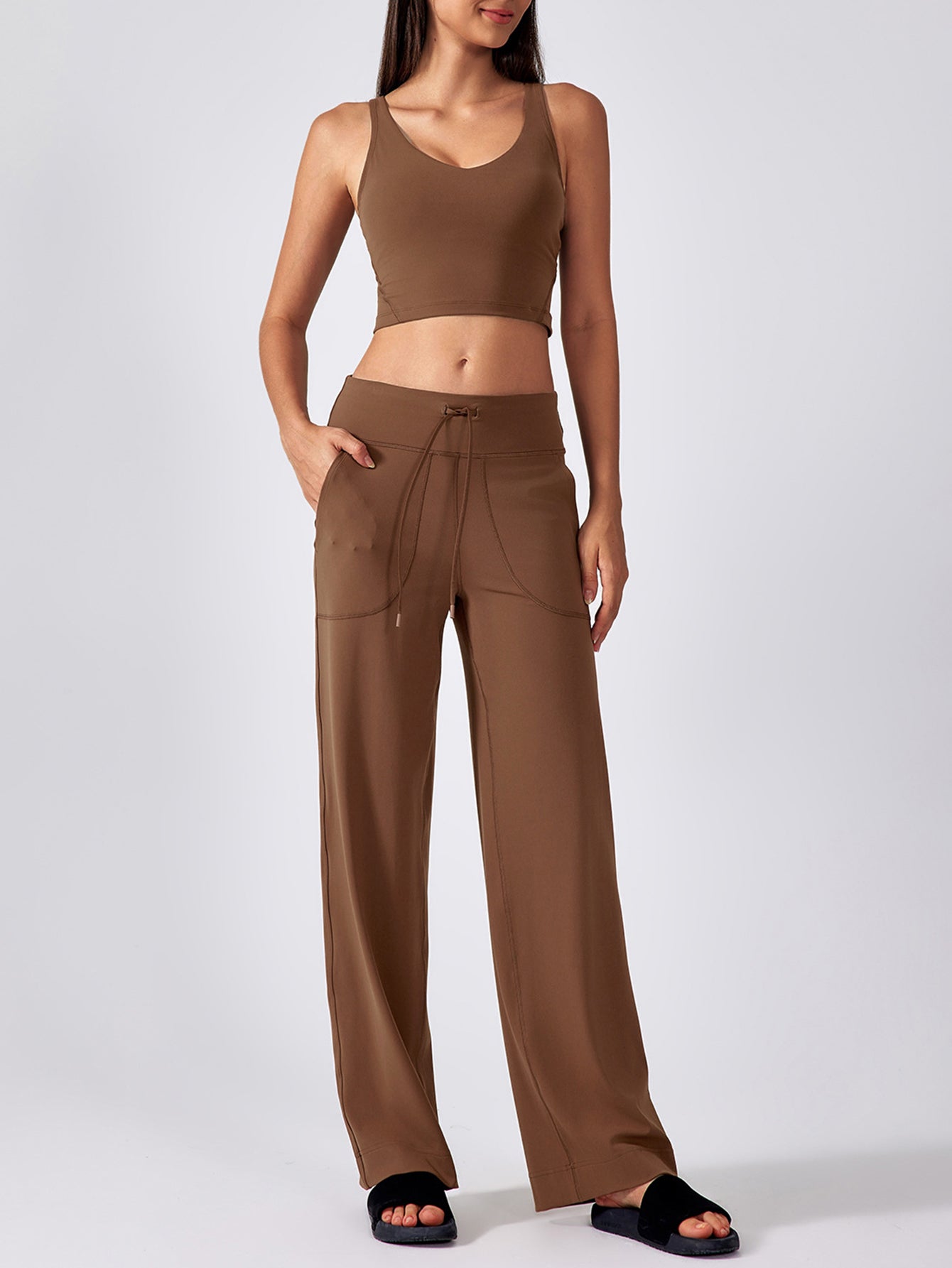 Pantalones acampanados con cintura en V perfumados