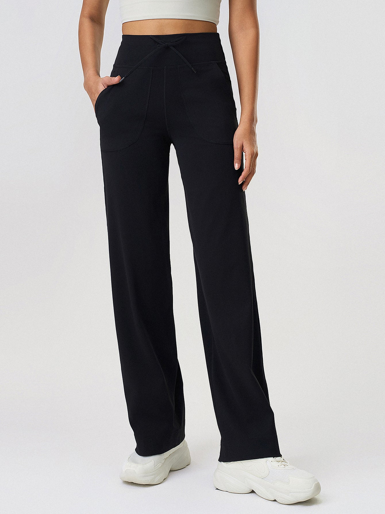 Pantalones acampanados con cintura en V perfumados